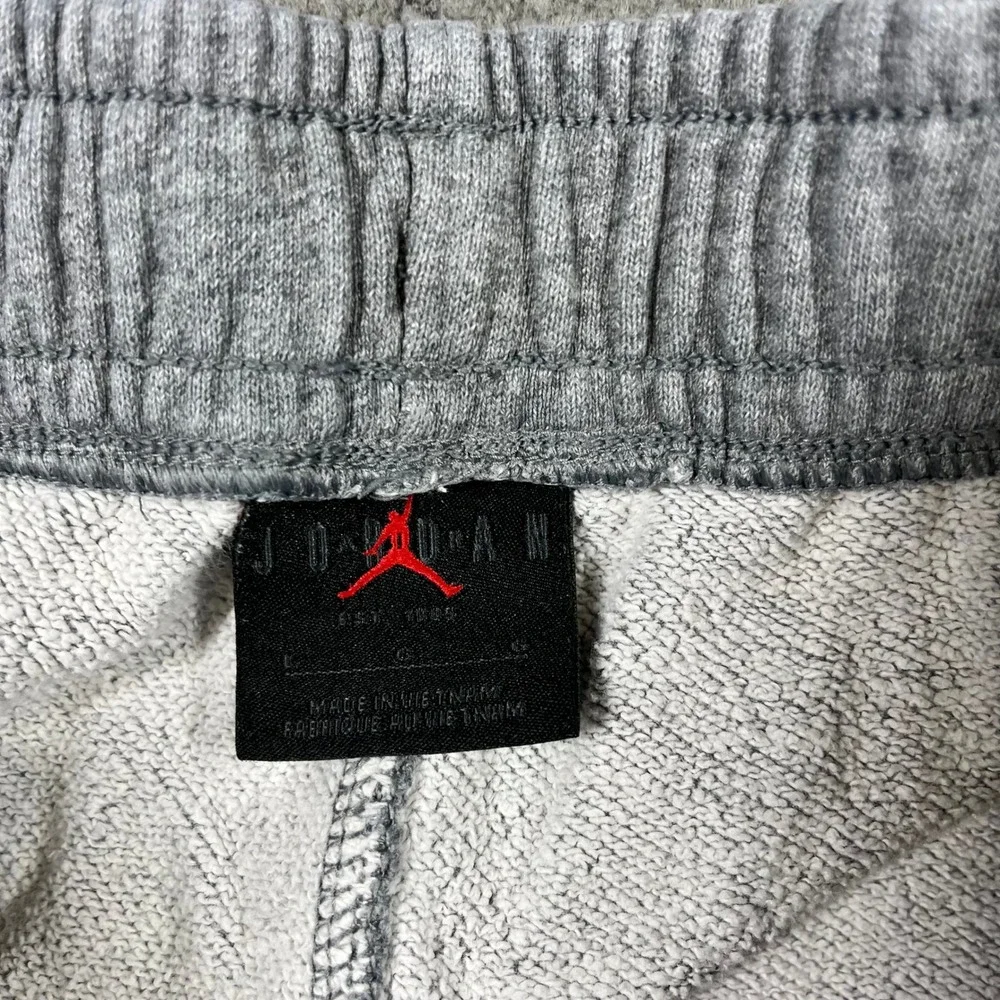 Jordan Essentials Mens Flight Fleece Pants Grey Joggers DQ7468-091 Size L